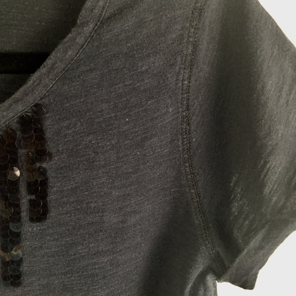 ☃️3 for $23 ☃️ Polo Jeans Navy Sequined Scoop Neck Cap Sleeved T - Picture 5 of 7